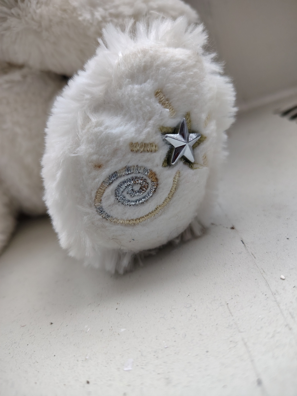 White Plush Star Accent Foot Pad Plush puppy Dog Toy